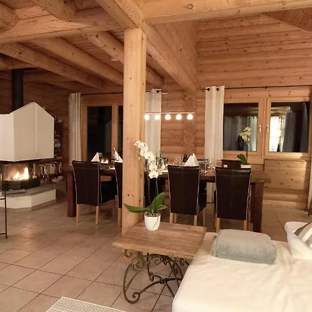 Chalet Cygnet Saclentse